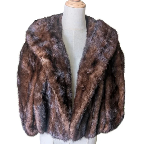 *SOLD* Vintage The Halle Bros. Co. Mink Fur Stole Wrap Boho Wedding - Picture 2 of 12